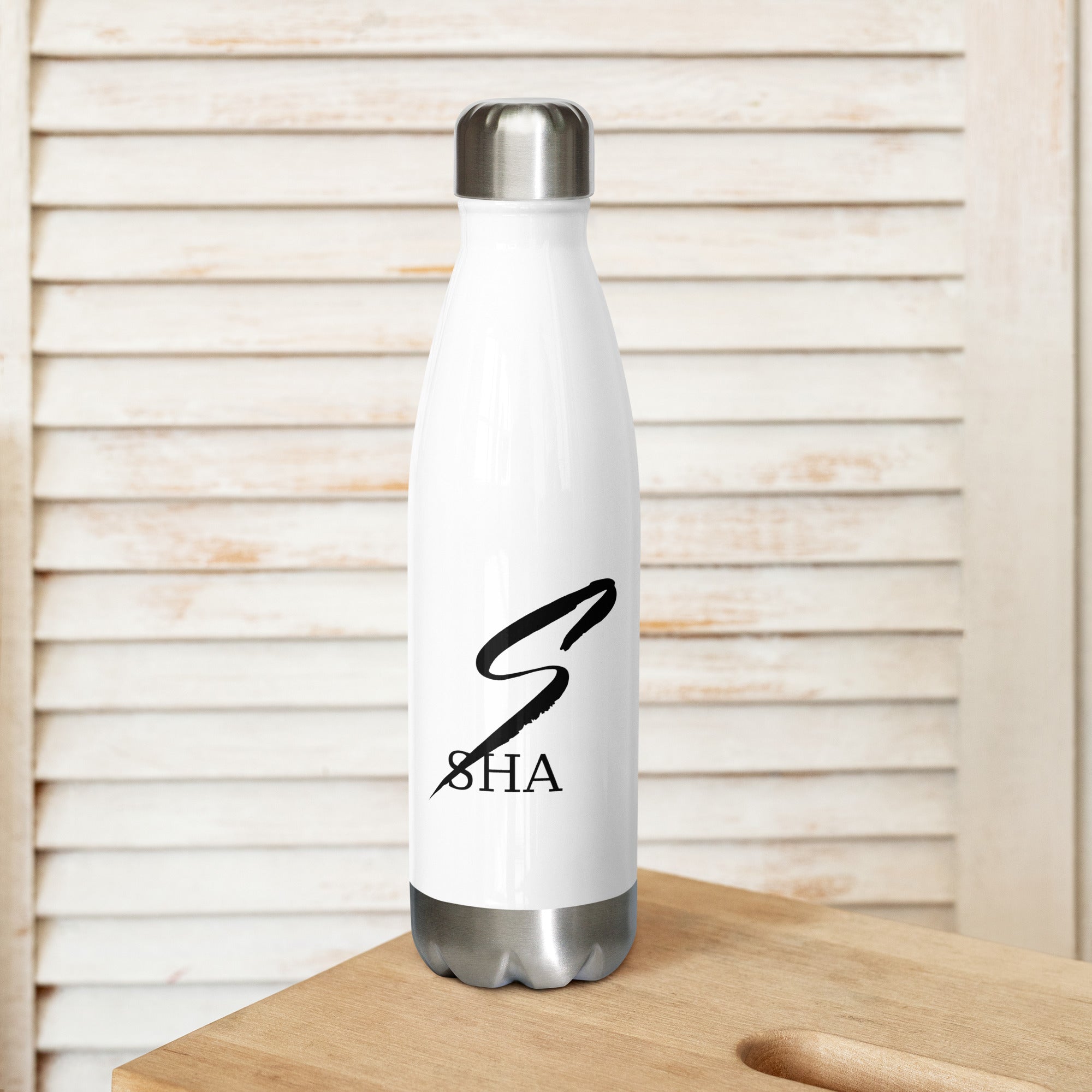 Stainless steel water bottle